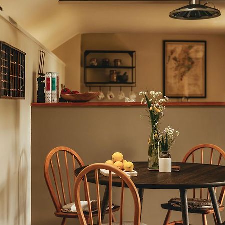 Mint Croft Luxury Self-Catering Cottages Geary Esterno foto